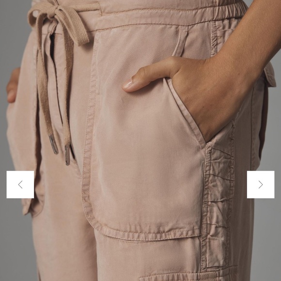 LeSuperbe cargo pants in Sand. Size 6 - Picture 4 of 8